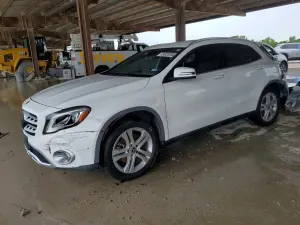 Mercedes-Benz GLA 2.0L 4 2020