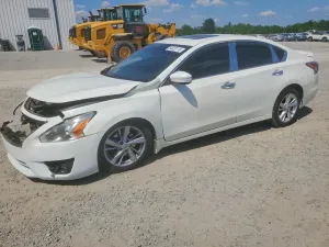 Nissan Altima 2.5L 4 2015