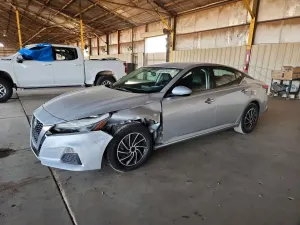 Nissan Altima 2.5L 4 2019
