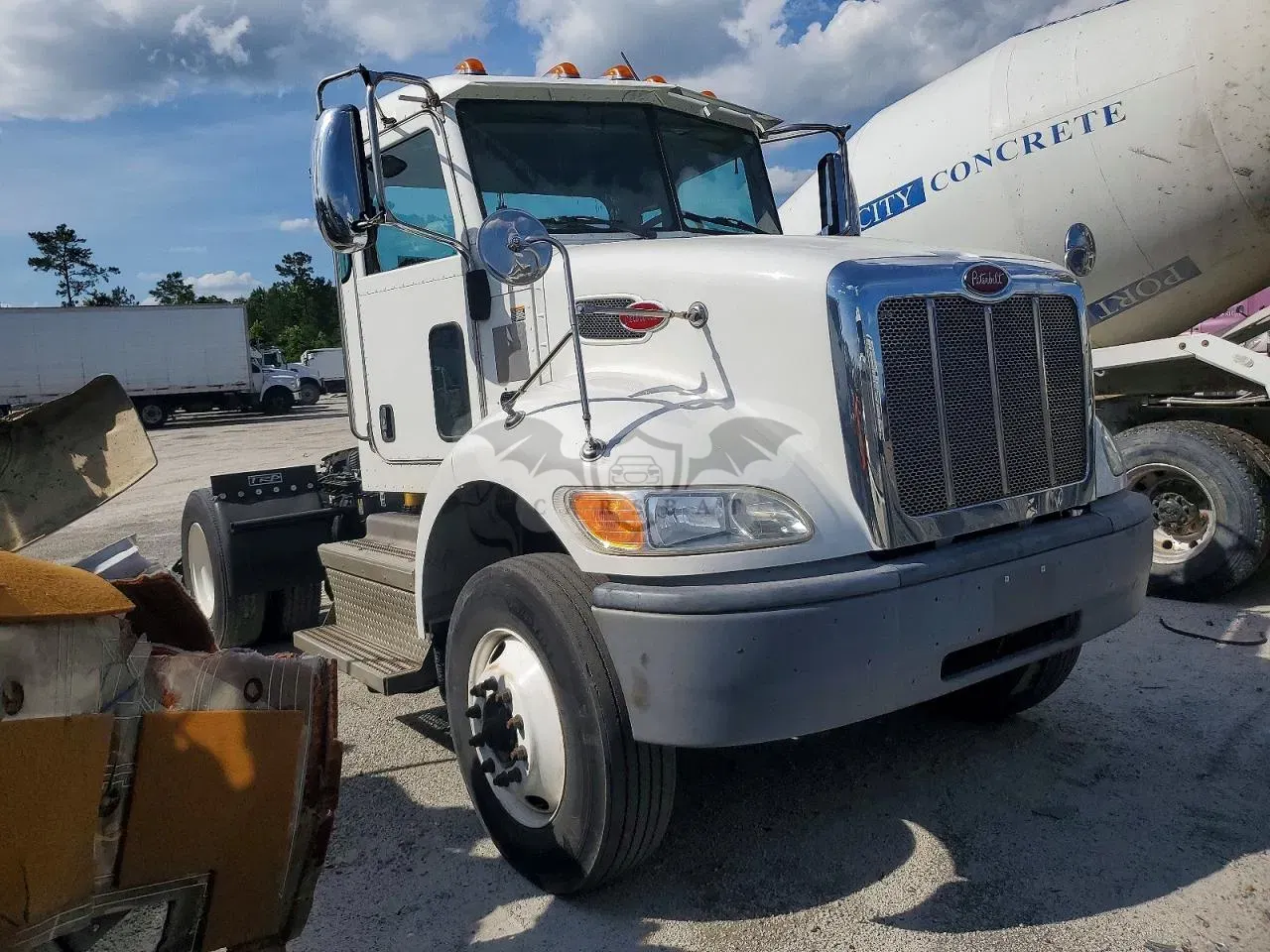 Peterbilt 330/337/348 8.9L 6 2018