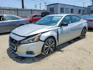 Nissan Altima 2.5L 4 2021