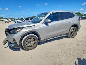 BMW X1 2.0L 4 2025