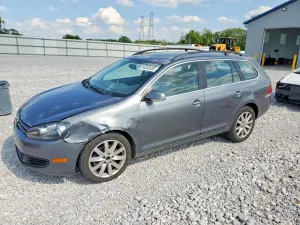 Volkswagen Jetta 2.0L 4 2010
