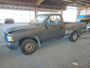 Toyota Hilux 2.4L 4 1989