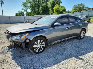 Nissan Altima 2.5L 4 2020