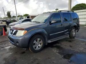 Nissan Pathfinder 4.0L 6 2012