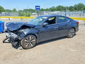 Nissan Altima 2.5L 4 2022