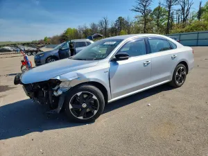 Volkswagen Passat 1.8L 4 2015