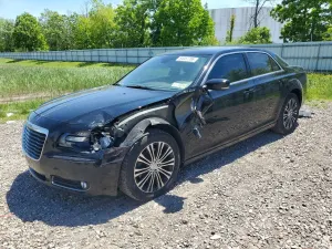 Chrysler 300 5.7L 8 2013