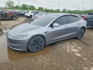 Tesla Model 3 2025
