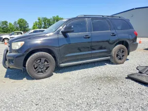 Toyota Sequoia 5.7L 8 2015