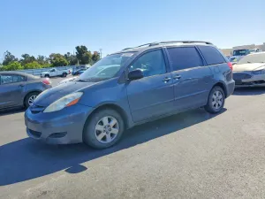 Toyota Sienna 3.5L 6 2009