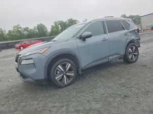 Nissan Rogue 2.5L 4 2021