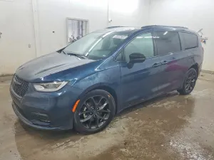 Chrysler Pacifica 3.6L 6 2025