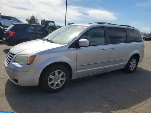 Chrysler Town & Country 3.8L 6 2010