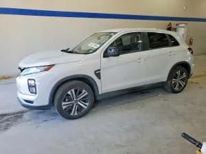 Mitsubishi Outlander 2.0L 4 2025