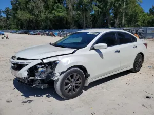 Nissan Altima 2.5L 4 2015