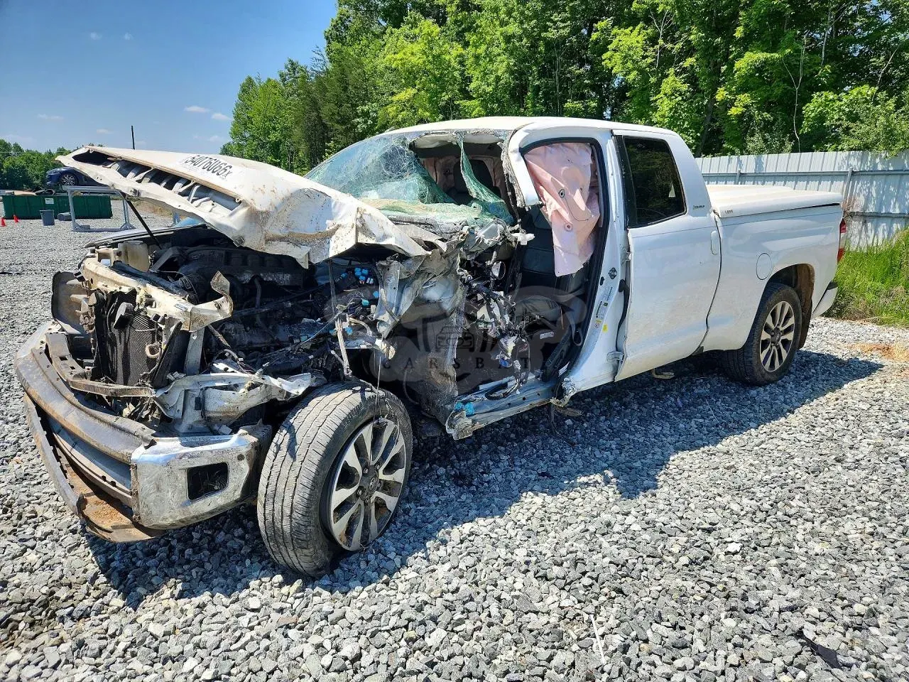 Toyota Tundra 5.7L 8 2018