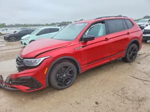 Volkswagen Tiguan 2.0L 4 2024
