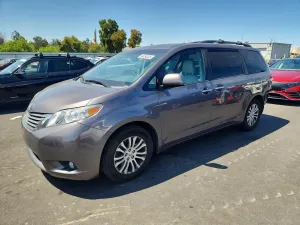 Toyota Sienna 3.5L 6 2013