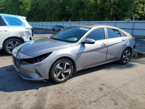 Hyundai Elantra 2.0L 4 2022