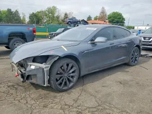 Tesla Model S 2013