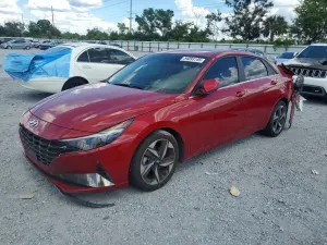 Hyundai Elantra 2.0L 4 2022