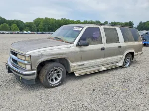 Chevrolet Suburban 5.7L 8 1999