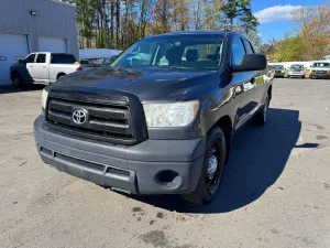 Toyota Tundra 4.6L 8 2013