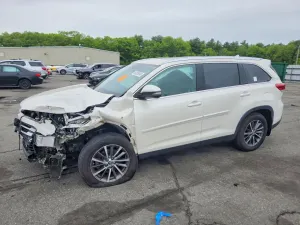 Toyota Highlander 3.5L 6 2019