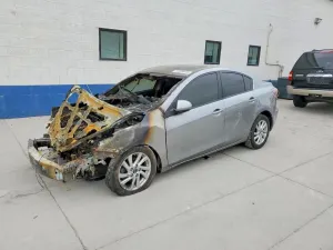 Mazda 3 2.0L 4 2013