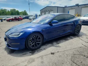 Tesla Model S 2021