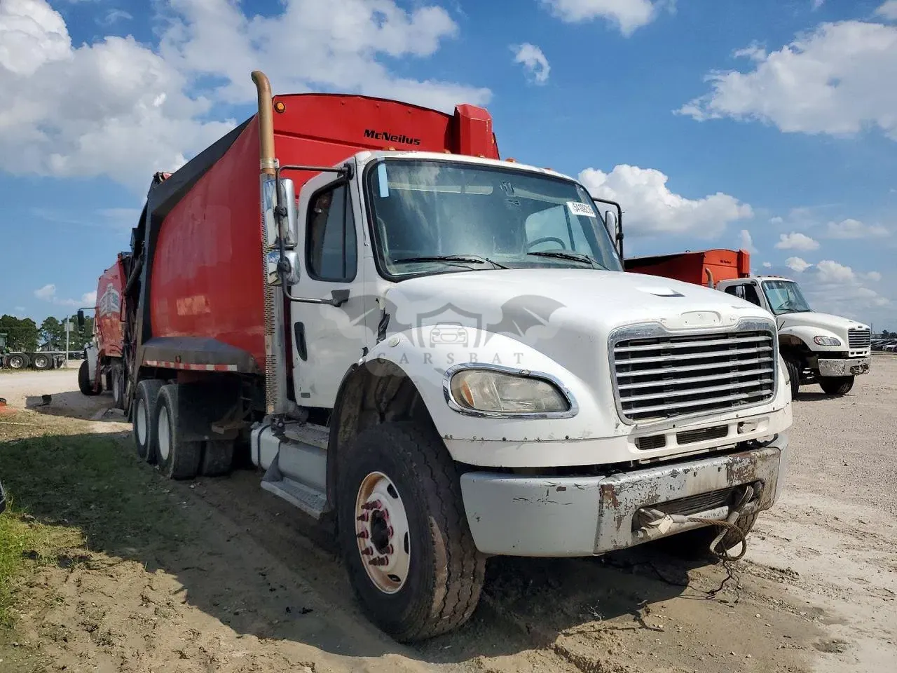 Freightliner Business Class M2 8.3L 6 2011