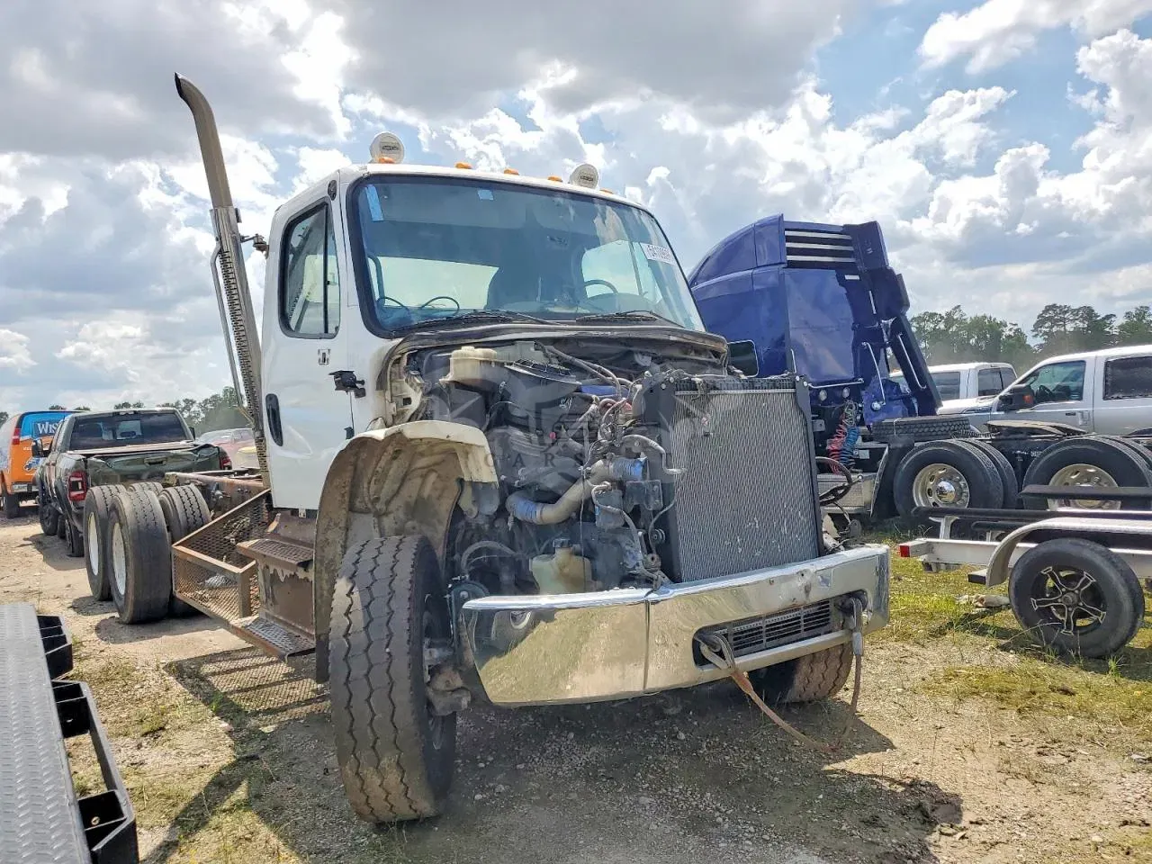 Freightliner Business Class M2 8.9L 6 2017