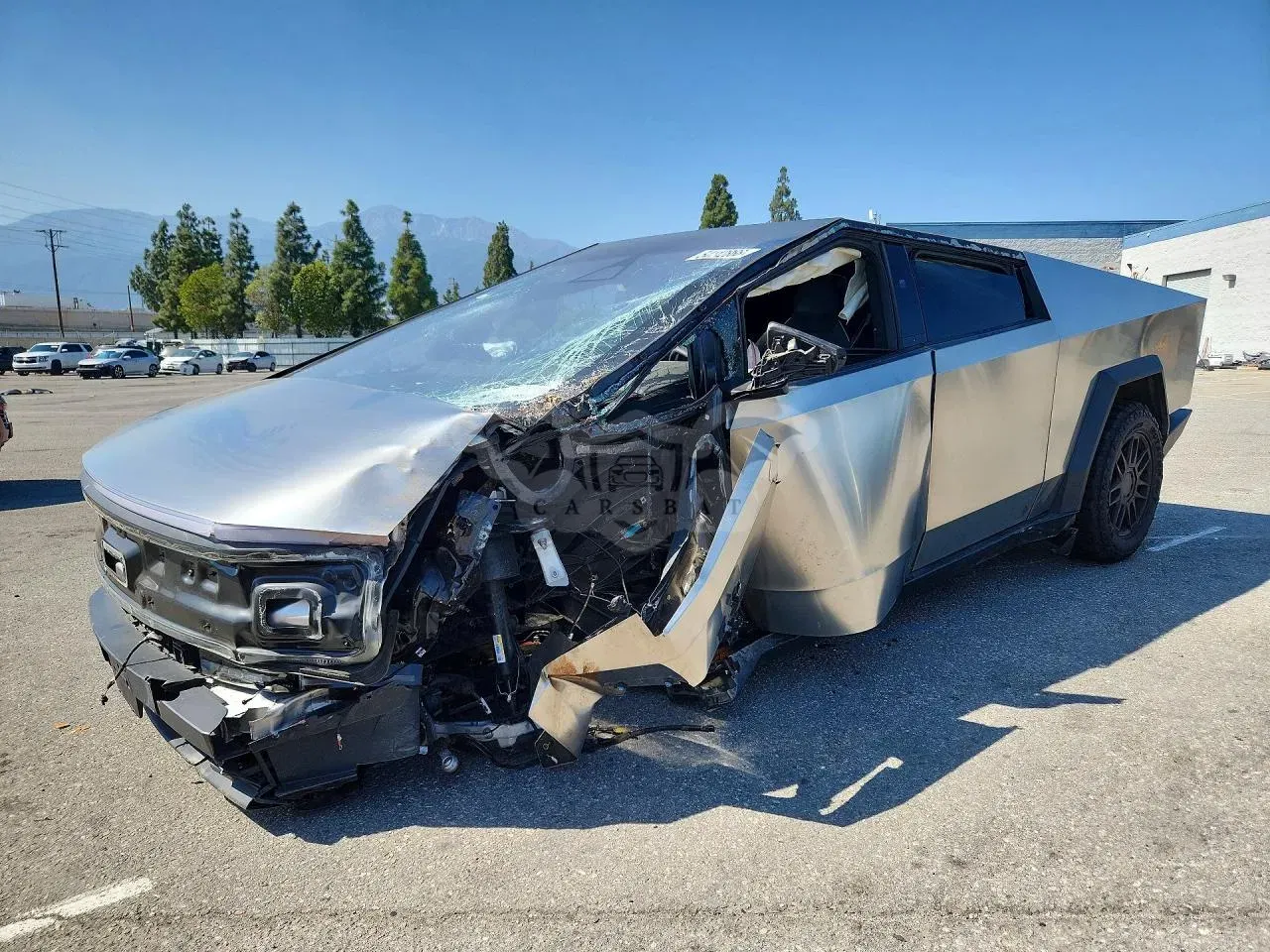 Tesla Cybertruck 2025