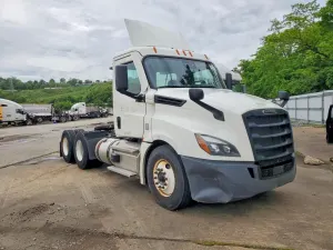 Freightliner Cascadia 12.8L 6 2021