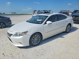 Lexus ES 3.5L 6 2015