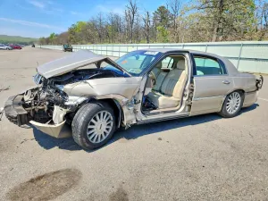 Lincoln Town Car 4.6L 8 2005