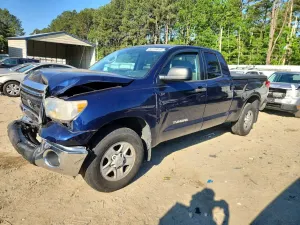 Toyota Tundra 4.6L 8 2013