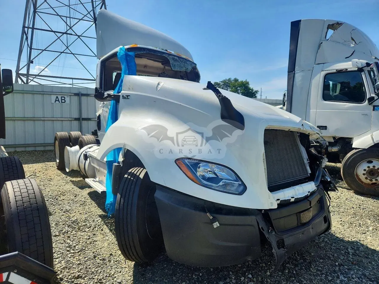 International LT Series 12.4L 6 2025