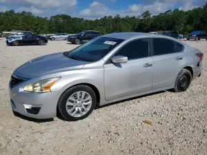 Nissan Altima 2.5L 4 2015