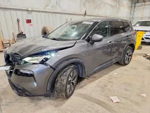 Nissan Rogue 2.5L 4 2021