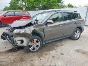 Toyota Rav4 2.5L 4 2013