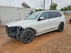 BMW X7 3.0L 6 2022