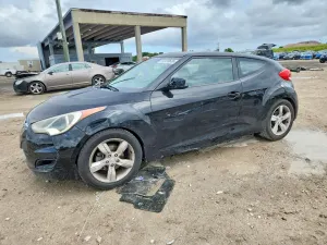 Hyundai Veloster 1.6L 4 2013
