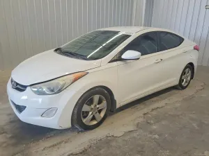 Hyundai Elantra 1.8L 4 2013