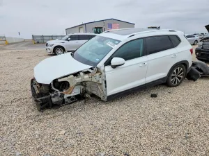 Volkswagen Taos 1.5L 4 2022