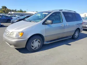 Toyota Sienna 3.0L 6 2001