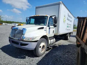 International DuraStar / 4000 7.6L 6 2014
