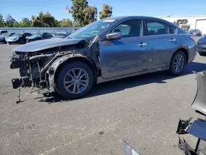 Nissan Altima 2.5L 4 2015